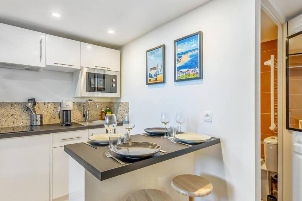 Juste La - Classe 3 Etoiles - Face A La Apartment